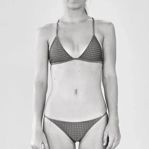 Acacia Shaka top + Fins bottom (size L) NWT - Picture 4 of 6